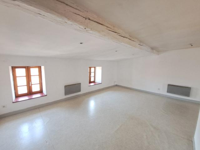Location Appartement Rue du Cheval Blanc, Clermont Ferrand