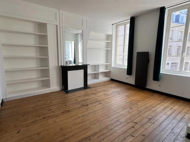 Location Appartement Rue du Cloître de la Barge, Amiens
