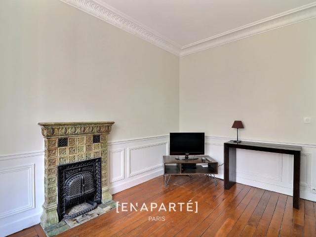 Location Appartement Rue du Bouquet de Longchamp, Paris