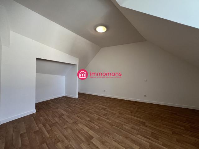 Location Appartement Rue du Bourg Bas, Le Mans