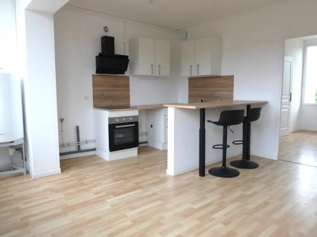 Location Appartement Rue du Bois Bretoux, Saint Laurent d'Andenay