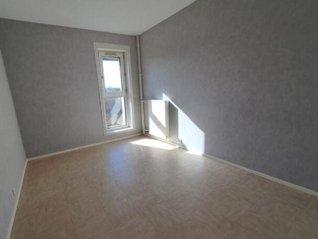 Location Appartement Rue Du Bois Des Besses, Charensat