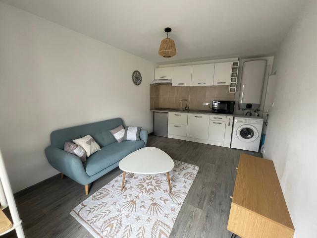 Location Appartement Rue du Bon Accueil, Crécy la Chapelle
