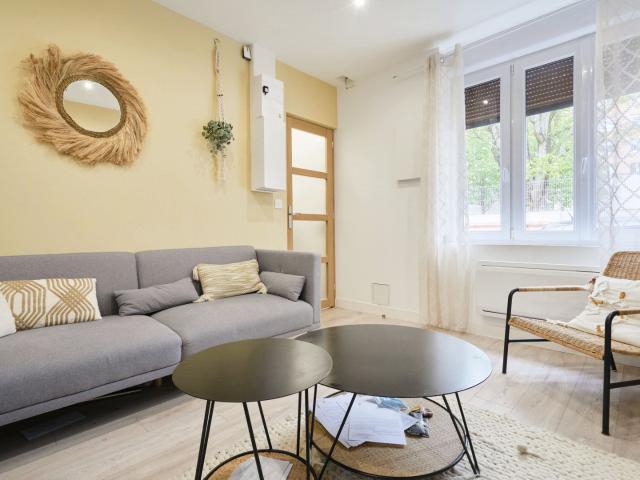 Location Appartement Rue du Bazinghien, Lille