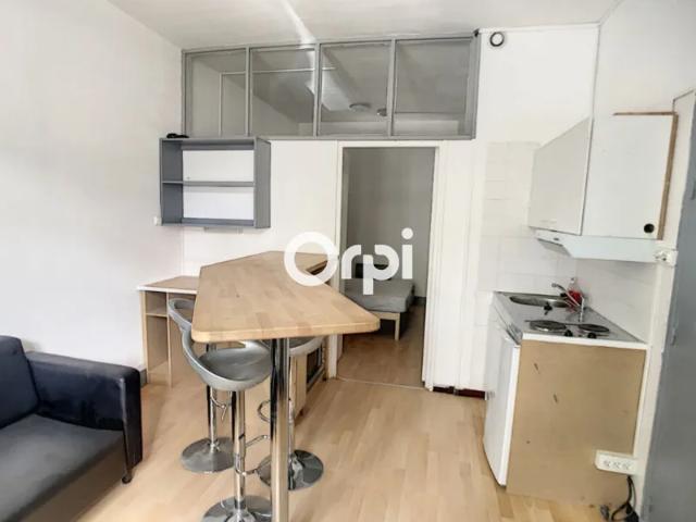 Location Appartement Rue du Bazinghien, Lille