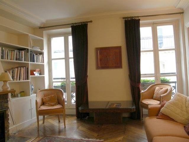 Location Appartement Rue du Bac, Paris