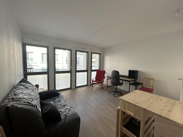 Location Appartement Rue du Barbâtre, Reims