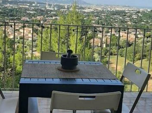 Location Appartement Rue du Berceau, Marseille