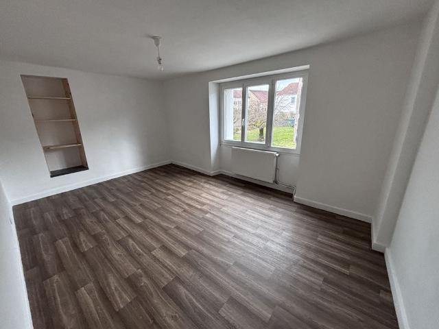 Location Appartement Rue du Gourgeau, Saulx