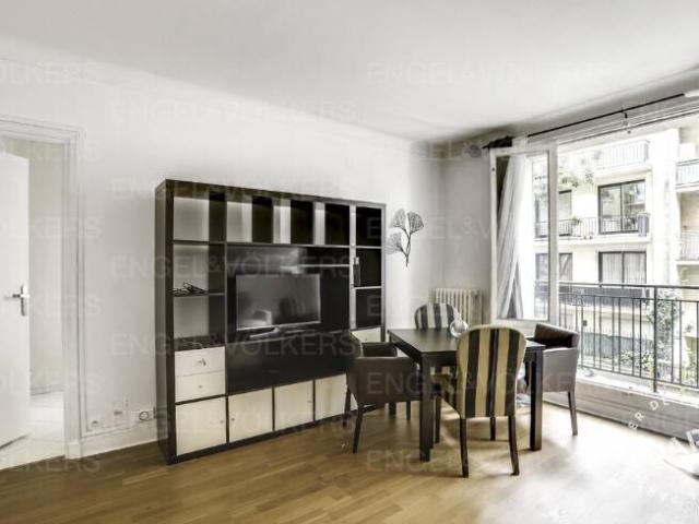 Location Appartement Rue du Général Appert, Paris