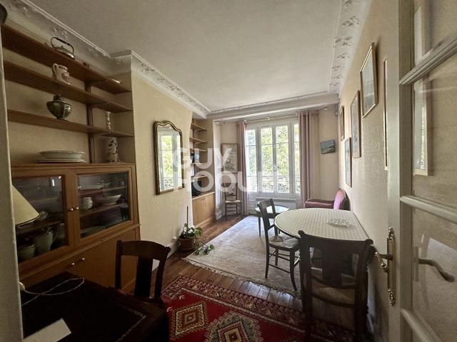 Location Appartement Rue du Général Archinard, Paris