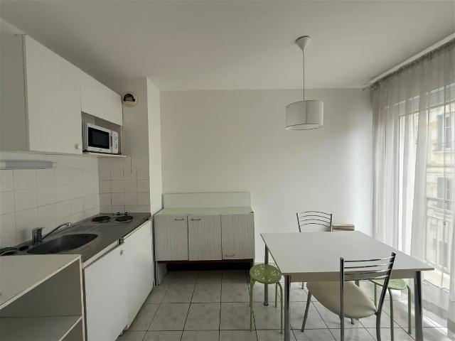 Location Appartement Rue du Général Chanzy, Tours