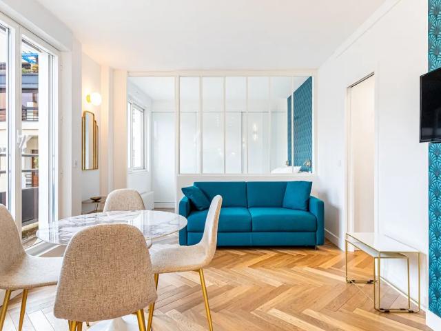 Location Appartement Rue du Général de Castelnau, Paris
