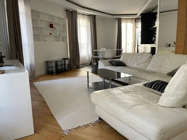 Location Appartement Rue du Général Delestraint, Paris