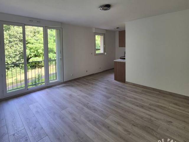Location Appartement Rue du Général Leclerc, Forges les Bains