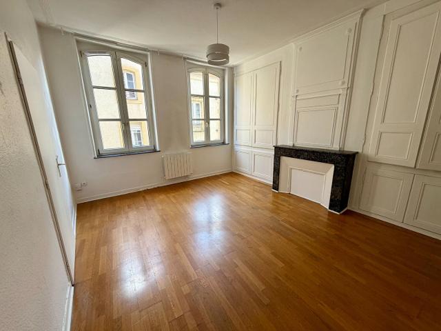 Location Appartement Rue du Grand Cerf, Metz