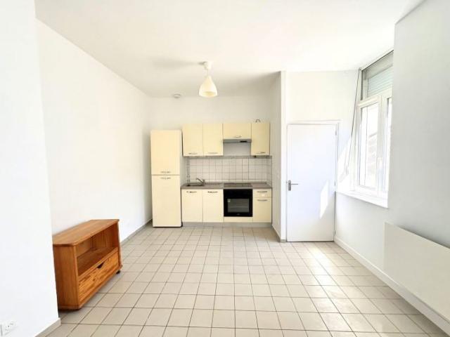 Location Appartement Rue du Grand Chemin, Roubaix