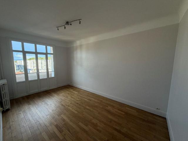Location Appartement Rue du Gros Chêne, Chaville