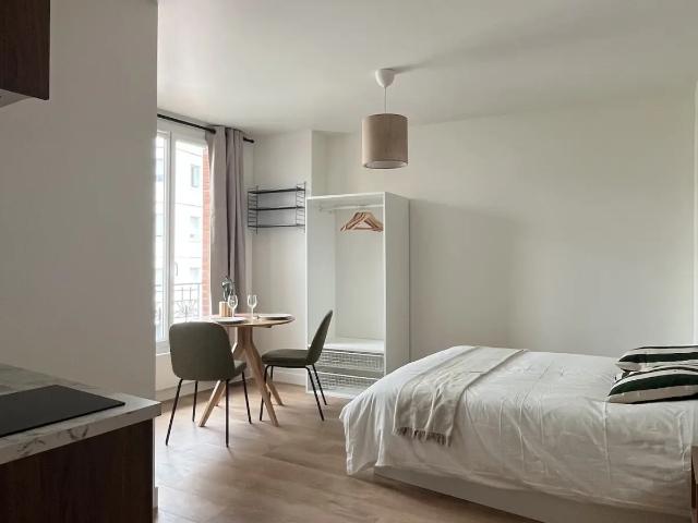 Location Appartement Rue du Groupe Manouchian, Paris