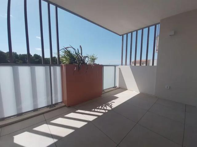 Location Appartement Rue du Docteur Yvon Vieux, Vias