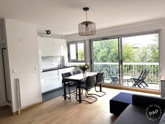 Location Appartement Rue du Docteur Debat, Garches
