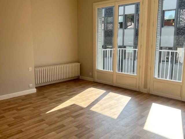 Location Appartement Rue du Docteur Émile Roux, Aurillac