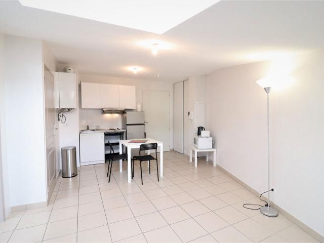 Location Appartement Rue du Docteur Laurent Camboulives, Albi