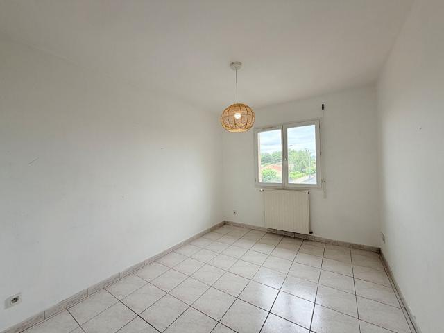 Location Appartement Rue du Docteur Laurent Camboulives, Albi