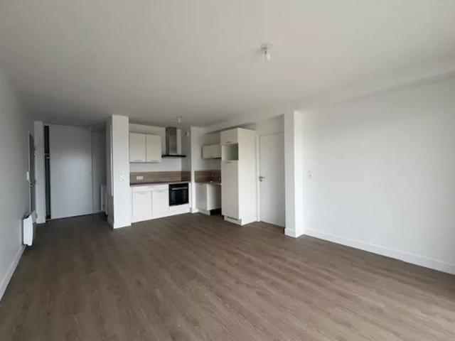 Location Appartement Rue du Docteur Riou, Ploudalmézeau