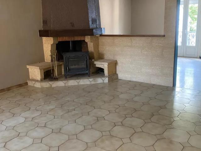 Location Appartement Rue du Docteur Richard, Bessèges