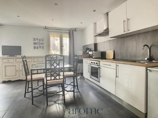 Location Appartement Rue du Dauphiné, Lyon