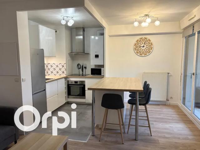 Location Appartement Rue du Fond des Roches, Élancourt