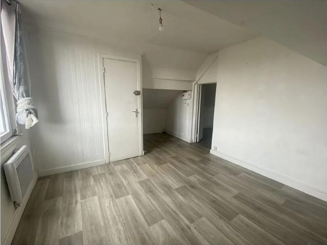Location Appartement Rue du Faubourg d'Arras / Route d'Arras, Faches Thumesnil