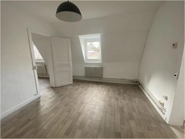 Location Appartement Rue du Faubourg d'Arras / Route d'Arras, Faches Thumesnil