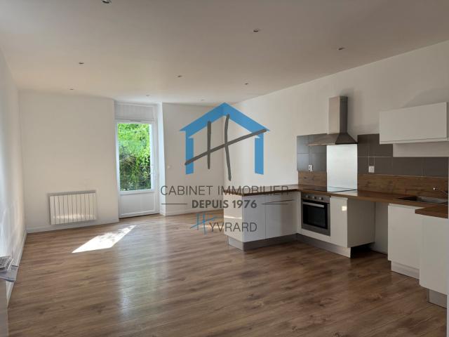 Location Appartement Rue du Faubourg de Couzon, La Grand Croix