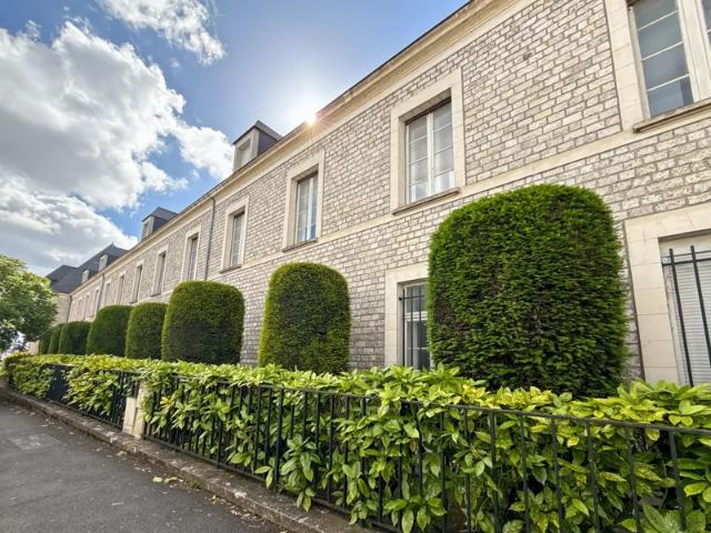 Location Appartement Rue du Faubourg de Bourgogne, Orléans