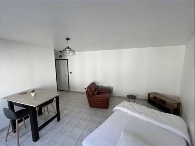 Location Appartement Rue du Faubourg de Paris, Valenciennes