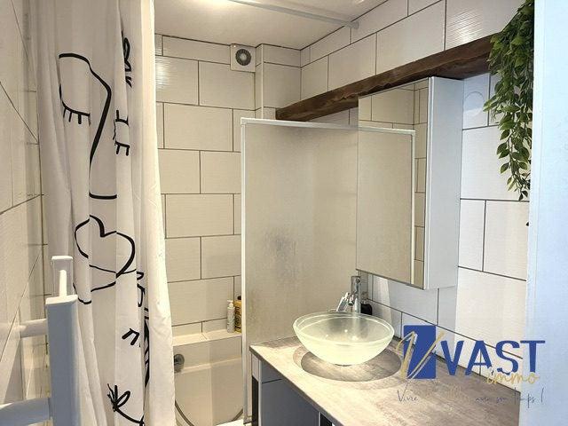 Location Appartement Rue du Faubourg de Roubaix, Lille