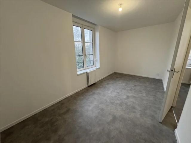 Location Appartement Rue du Faubourg des Trois Maisons, Nancy