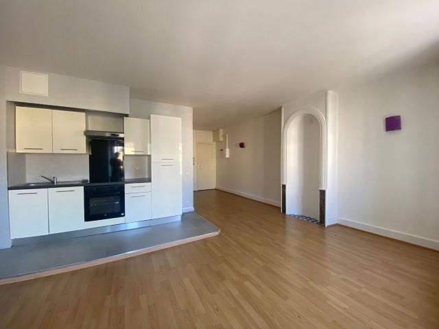 Location Appartement Rue du Faubourg des Trois Maisons, Nancy