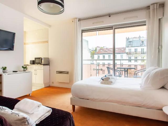 Location Appartement Rue du Faubourg du Temple, Paris