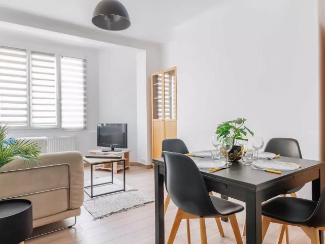 Location Appartement Rue du Faubourg du Temple, Paris