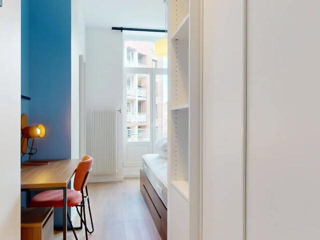 Location Appartement Rue du Faubourg Notre Dame, Lille