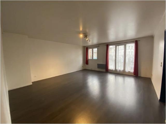 Location Appartement Rue du Faubourg Notre Dame, Lille