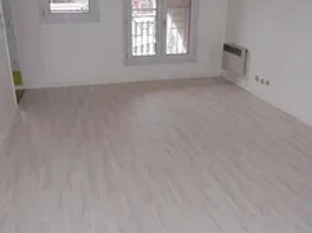 Location Appartement Rue du Faubourg Notre Dame, Lille