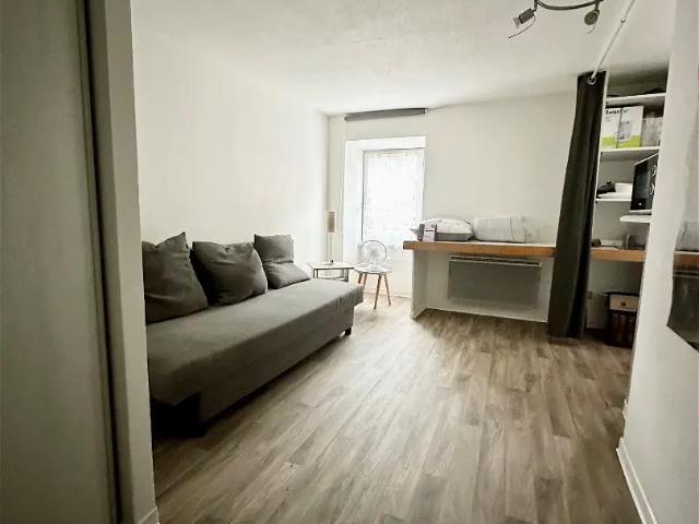 Location Appartement Rue du Faubourg National, Strasbourg