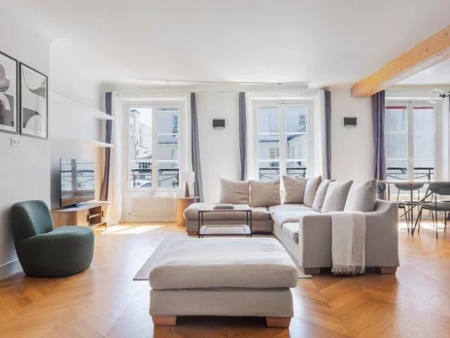 Location Appartement Rue du Faubourg Saint Denis, Paris