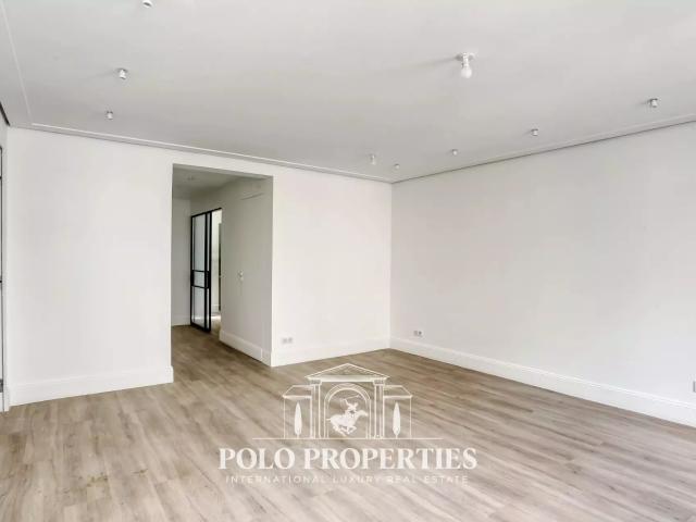Location Appartement Rue du Faubourg Saint Honoré, Paris