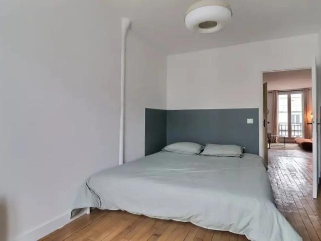 Location Appartement Rue du Faubourg Saint Martin, Paris