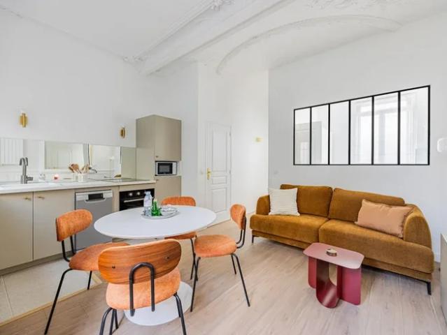 Location Appartement Rue du Fer à Moulin, Paris